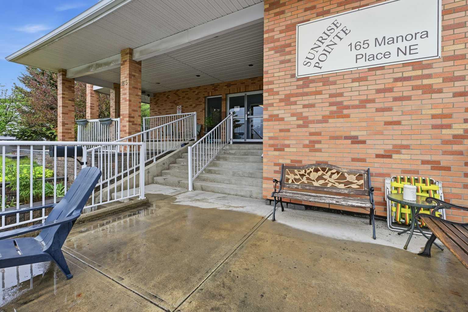 165 Manora Place NE 439