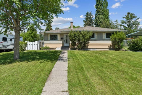 Photo of 1306 87 Avenue SW, Calgary, AB T2V 0W3 (MLS # A2321347)