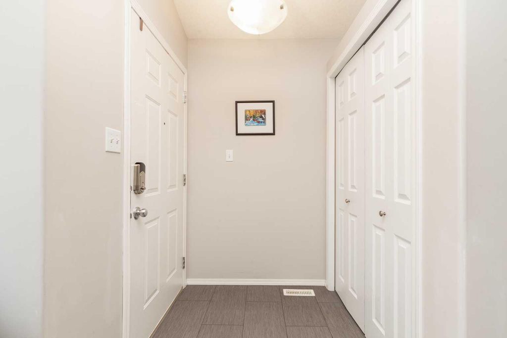 Photo of 140 Blackfoot Circle W, Lethbridge, AB T1K 7V6 (MLS # A2286201)