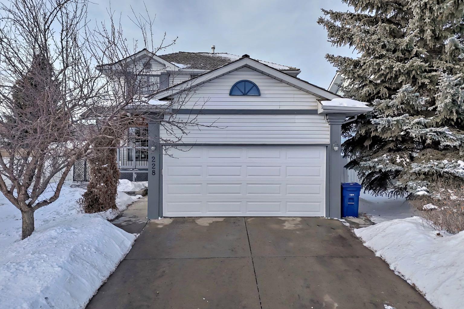 228 Woodside Road NW