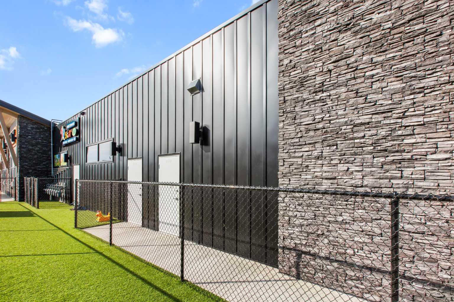 20 Dawson Wharf Mount 1112