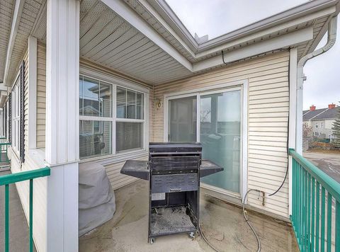 Tiny photo for 104 Prestwick Gardens SE, Calgary, AB T2Z 3V4 (MLS # A2299381)