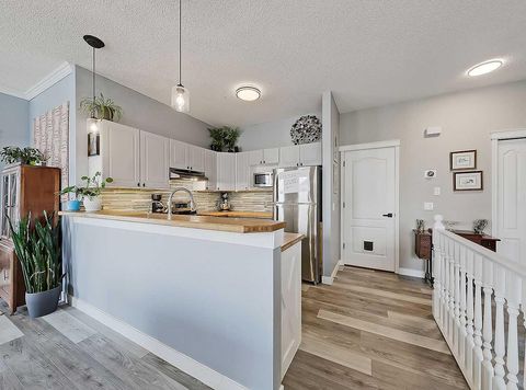 Tiny photo for 104 Prestwick Gardens SE, Calgary, AB T2Z 3V4 (MLS # A2299381)