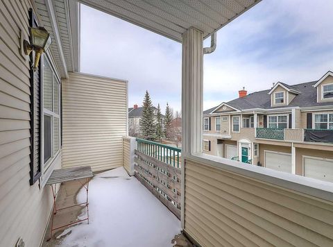 Tiny photo for 104 Prestwick Gardens SE, Calgary, AB T2Z 3V4 (MLS # A2299381)