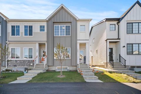 7581 202 Avenue SE Calgary AB T3S 0E9