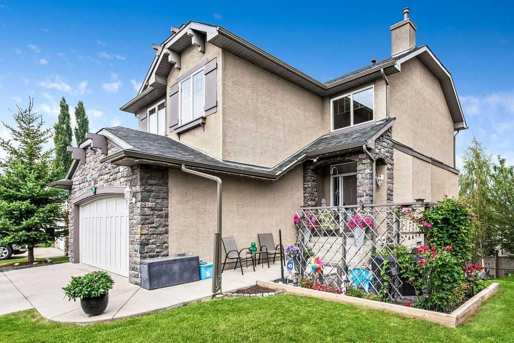 Photo of 20 Sherwood Rise NW, Calgary, AB T3R 1P3 (MLS # A2283327)