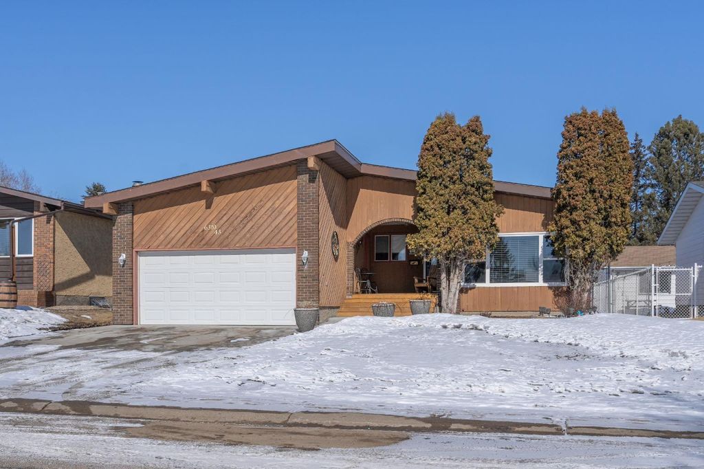 Photo of 6310 43 Avenue, Camrose, AB T4V 3M8 (MLS # A2293554)