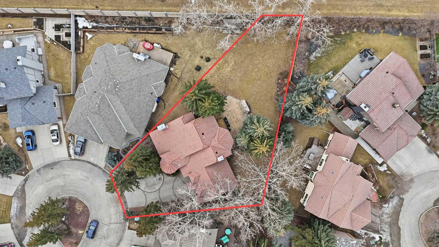 311 Coach Light Bay SW