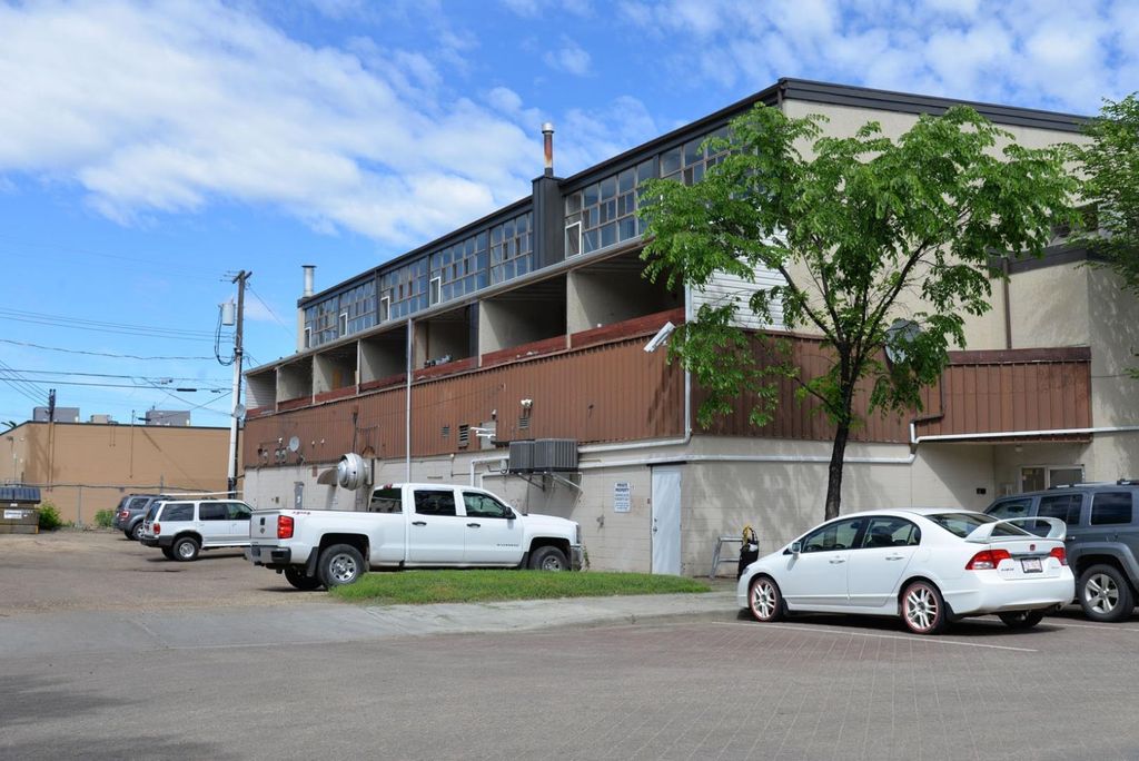 Photo of 11740 89 Street NW, Edmonton, AB T5B 3V5 (MLS # A2039433)