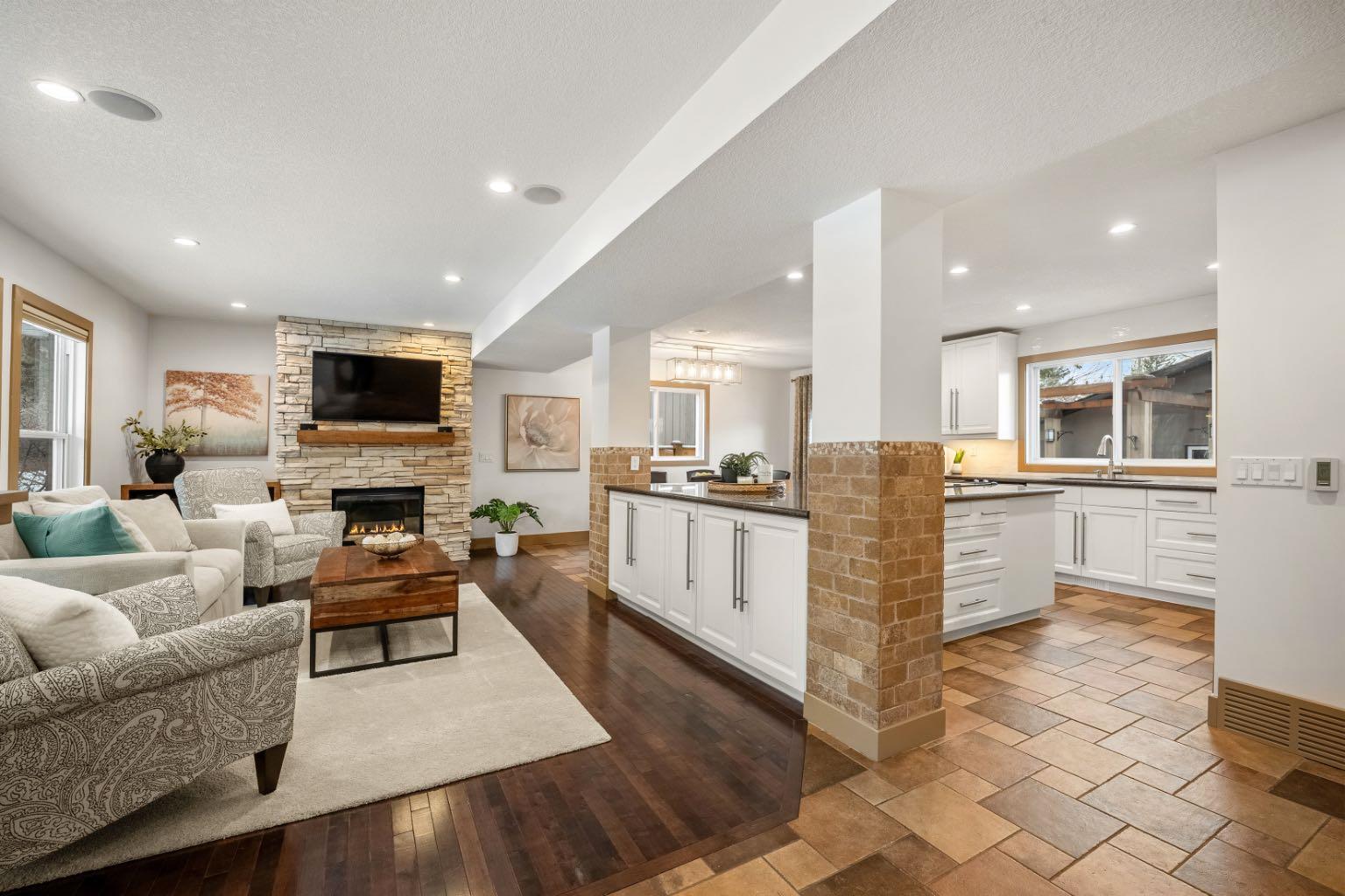 250 Lake Fraser Place SE