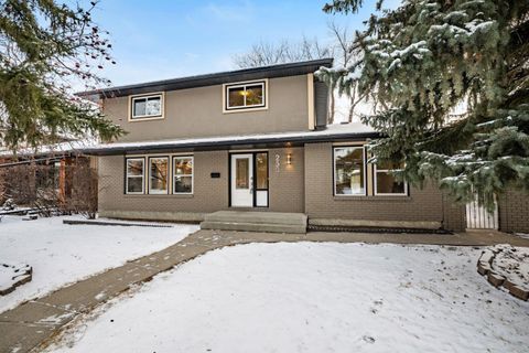 250 Lake Fraser Place SE Calgary AB T2H 2L5