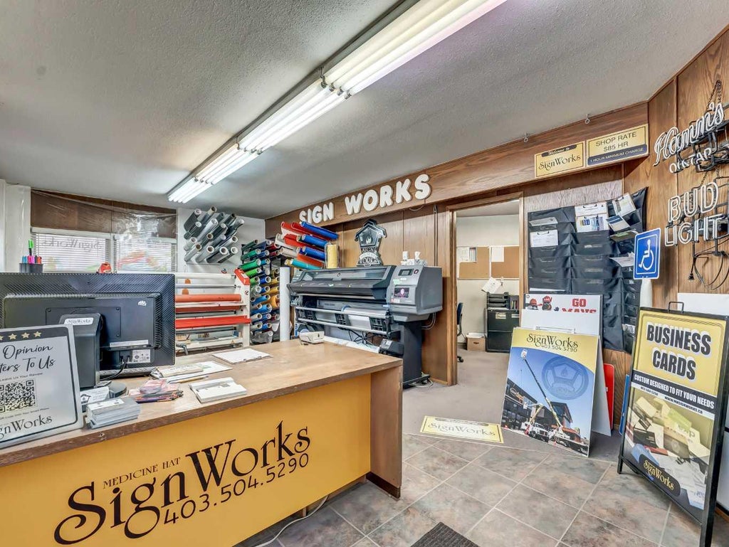 Photo of 645 Spencer Street SE, Medicine Hat, AB T1A 1Y9 (MLS # A2328426)
