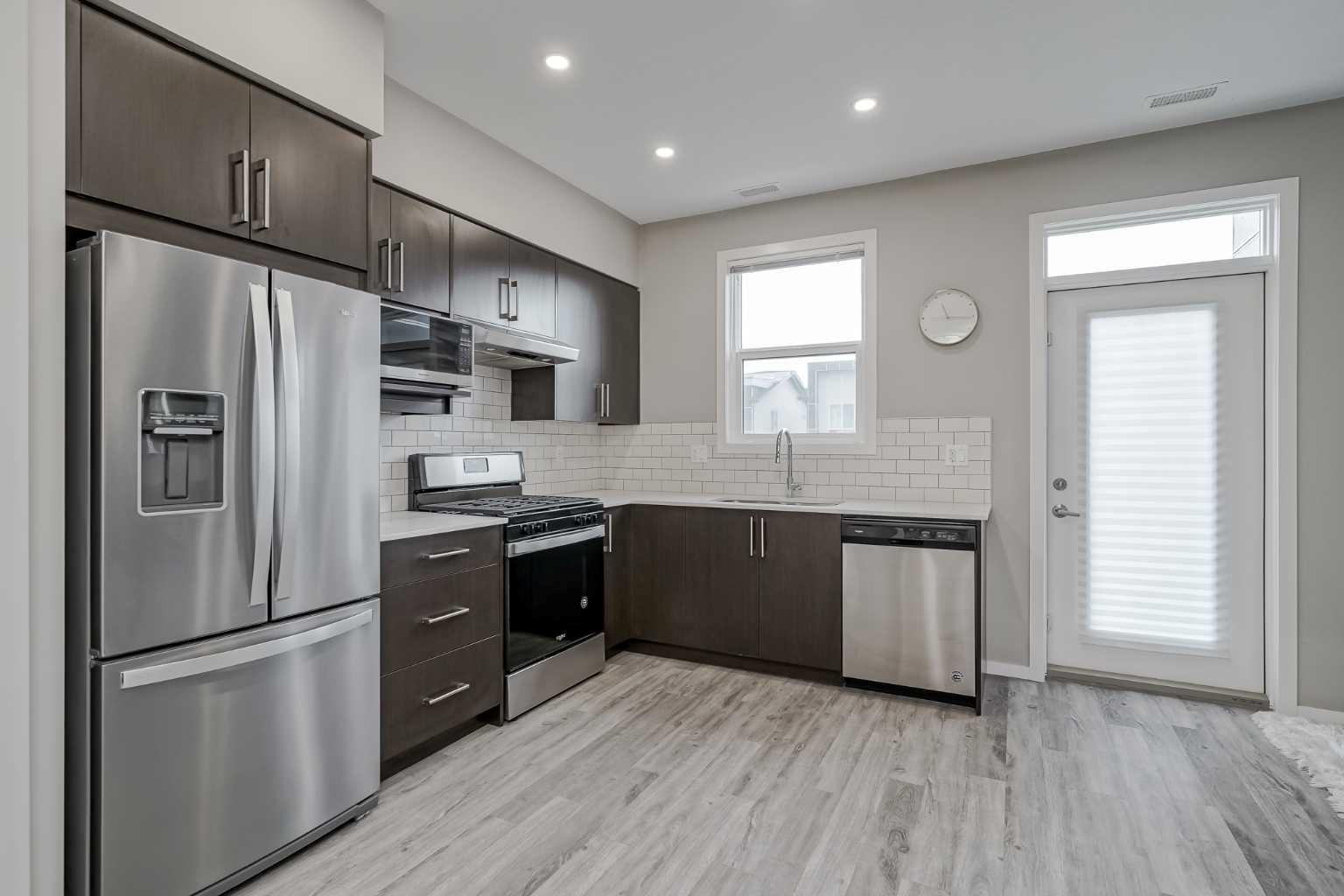 130 Redstone Walk NE 203