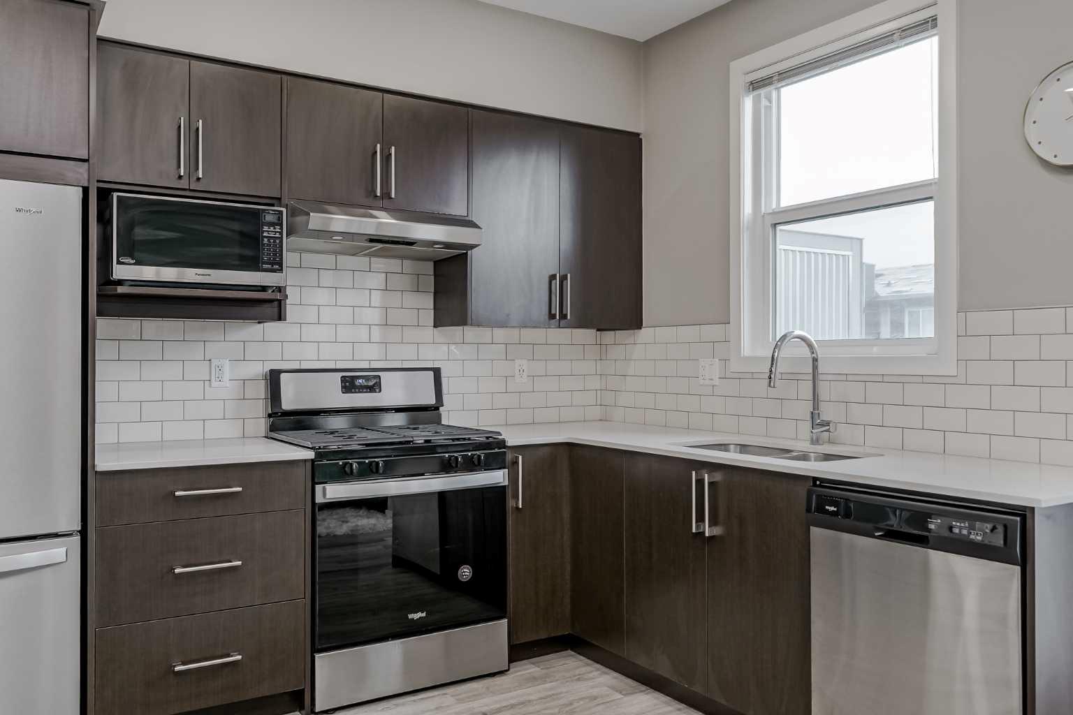 130 Redstone Walk NE 203