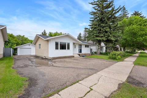 Photo of 5510 45 Street, Lloydminster, AB T9V 0C2 (MLS # A2345329)