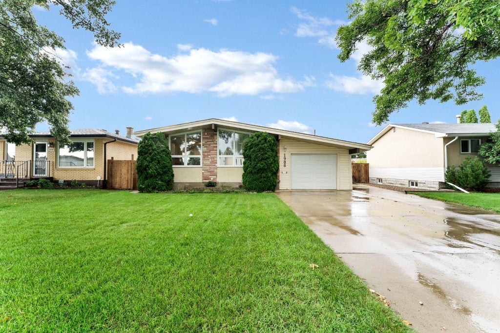 Photo of 1988 28 Street SE, Medicine Hat, AB T1A 2H6 (MLS # A2343801)
