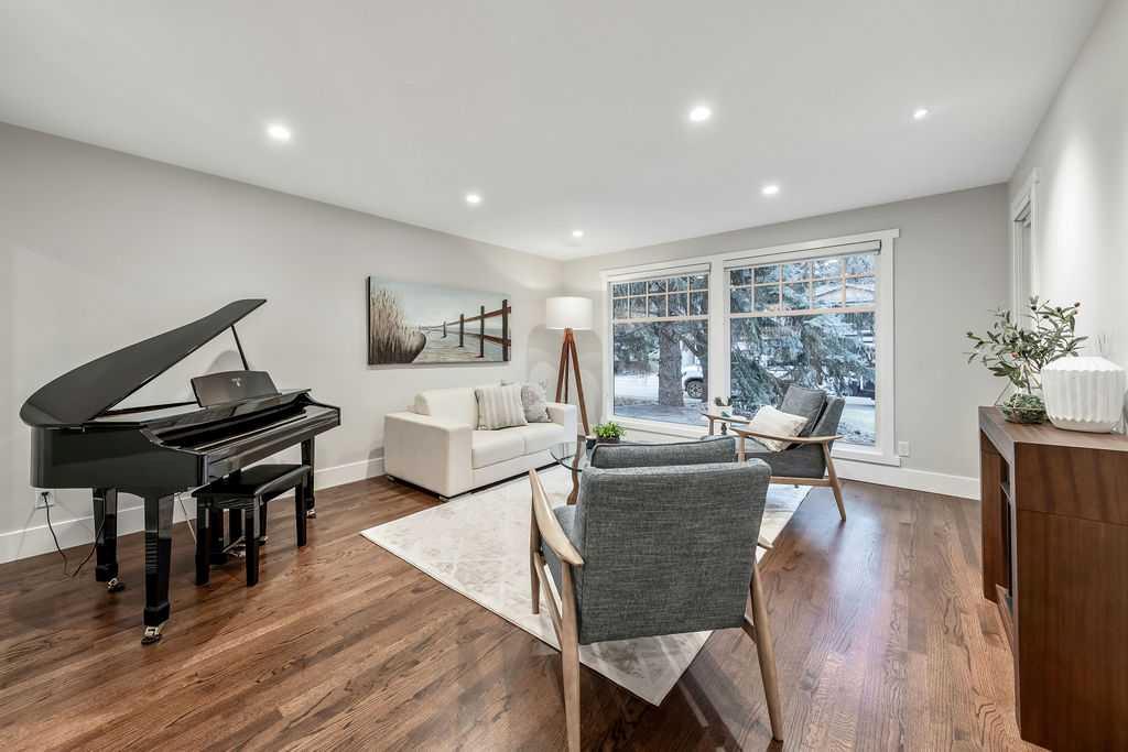 147 Oakside Place SW