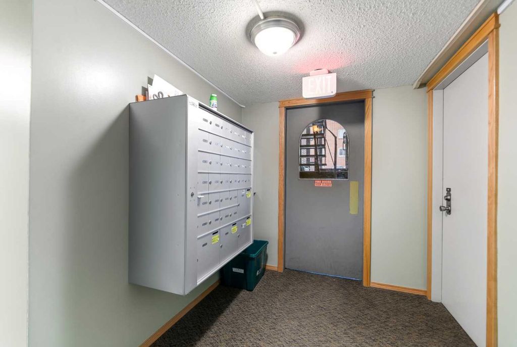 Photo of 1411 7 Avenue NW #212, Calgary, AB T2N 1Z3 (MLS # A2275879)