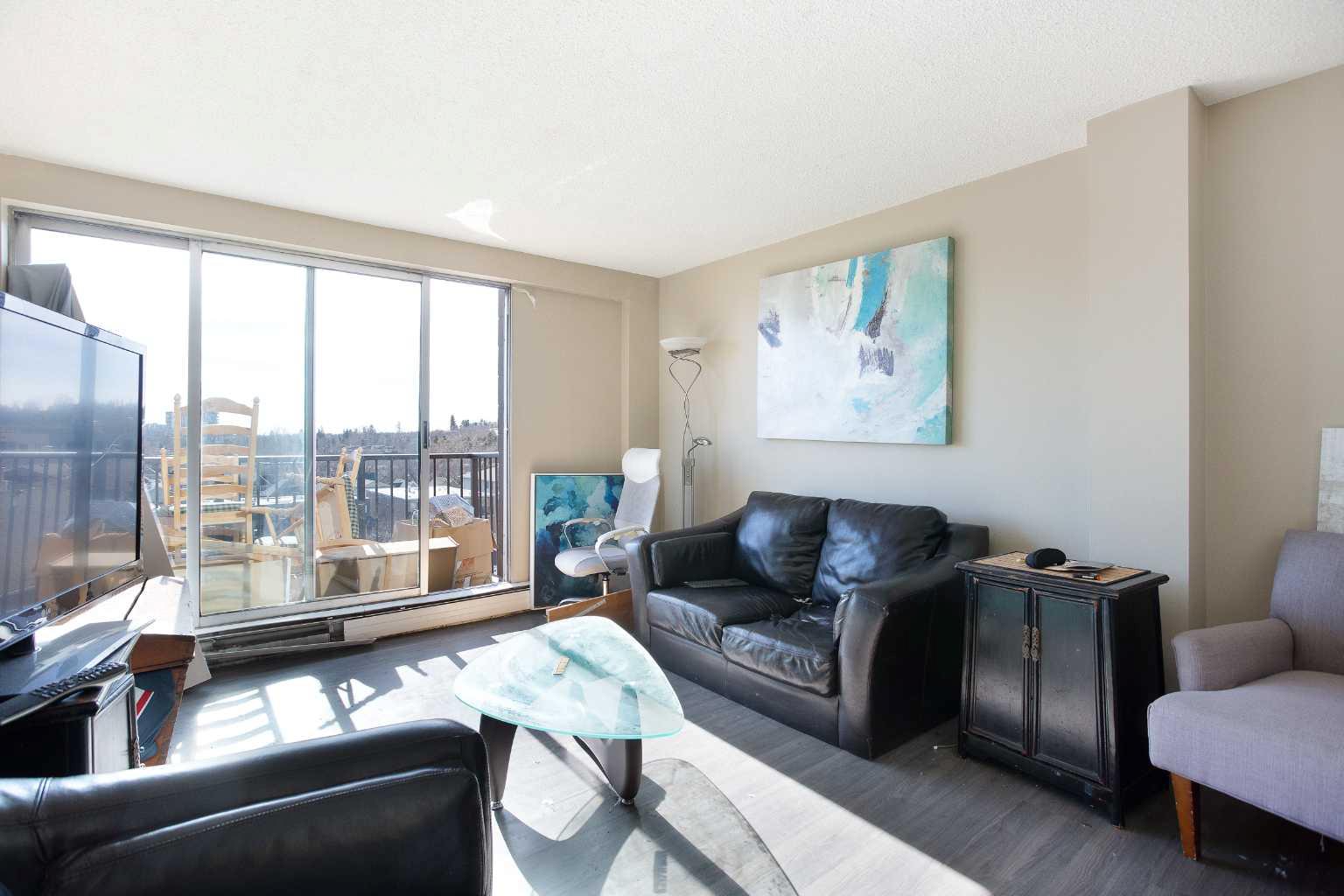 519 17 Avenue SW 740