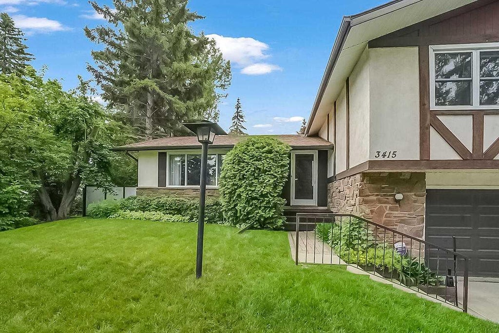 Photo of 3415 Utah Crescent NW, Calgary, AB T2N 4A9 (MLS # A2324944)