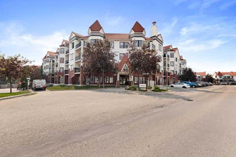 Photo of 20 Royal Oak Plaza NW #205, Calgary, AB T3G 0E6 (MLS # A2332374)
