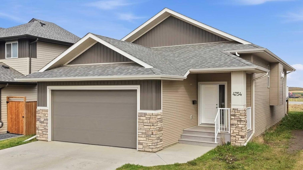 Photo of 4754 Aspen Lakes Boulevard, Blackfalds, AB T4M 0M9 (MLS # A2347255)