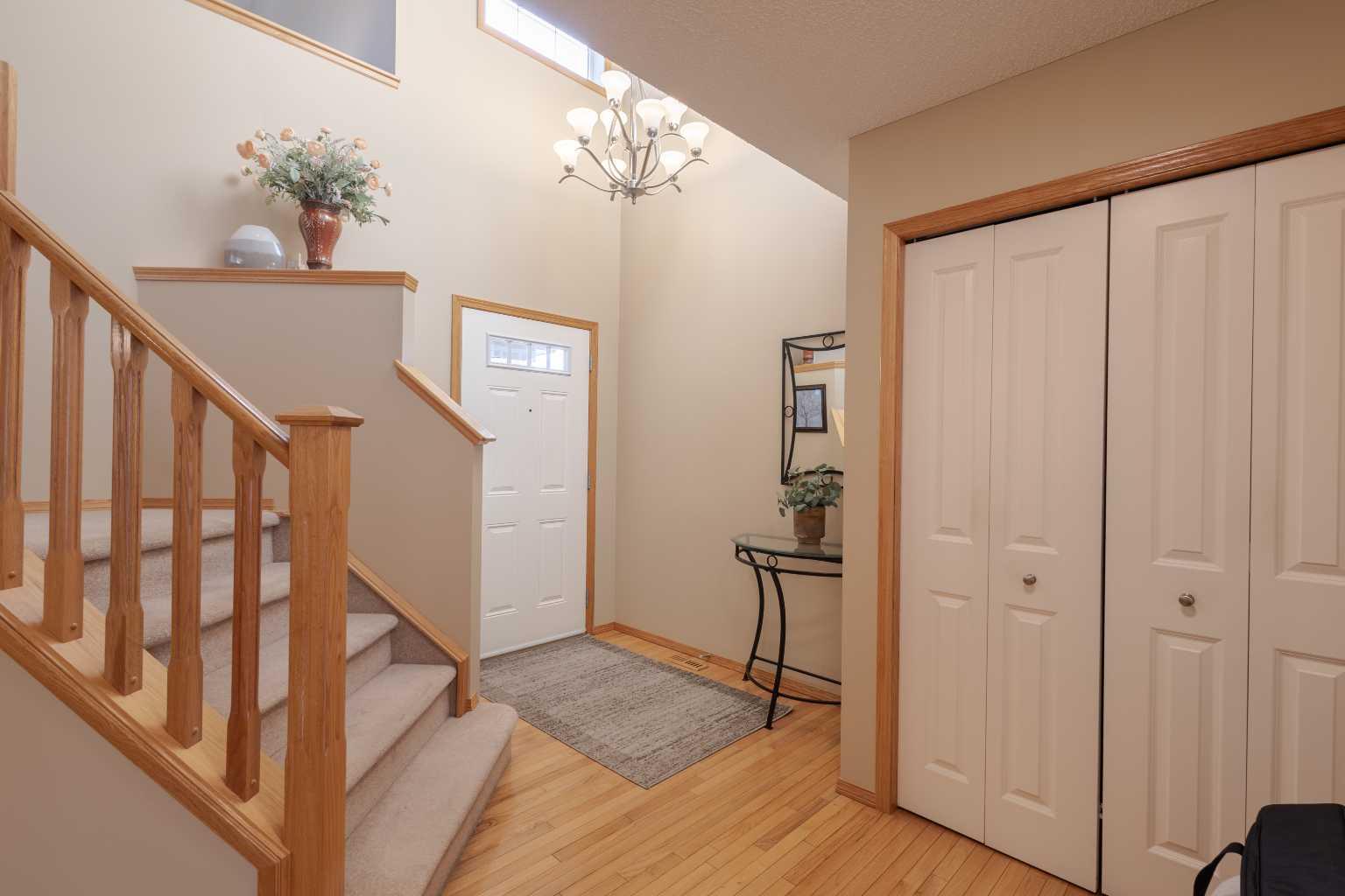 20 Tuscany Ridge Crescent NW