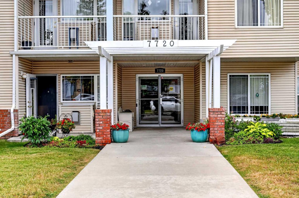 Photo of 7720 39 Avenue NW #7, Calgary, AB T3B 1X3 (MLS # A2337654)