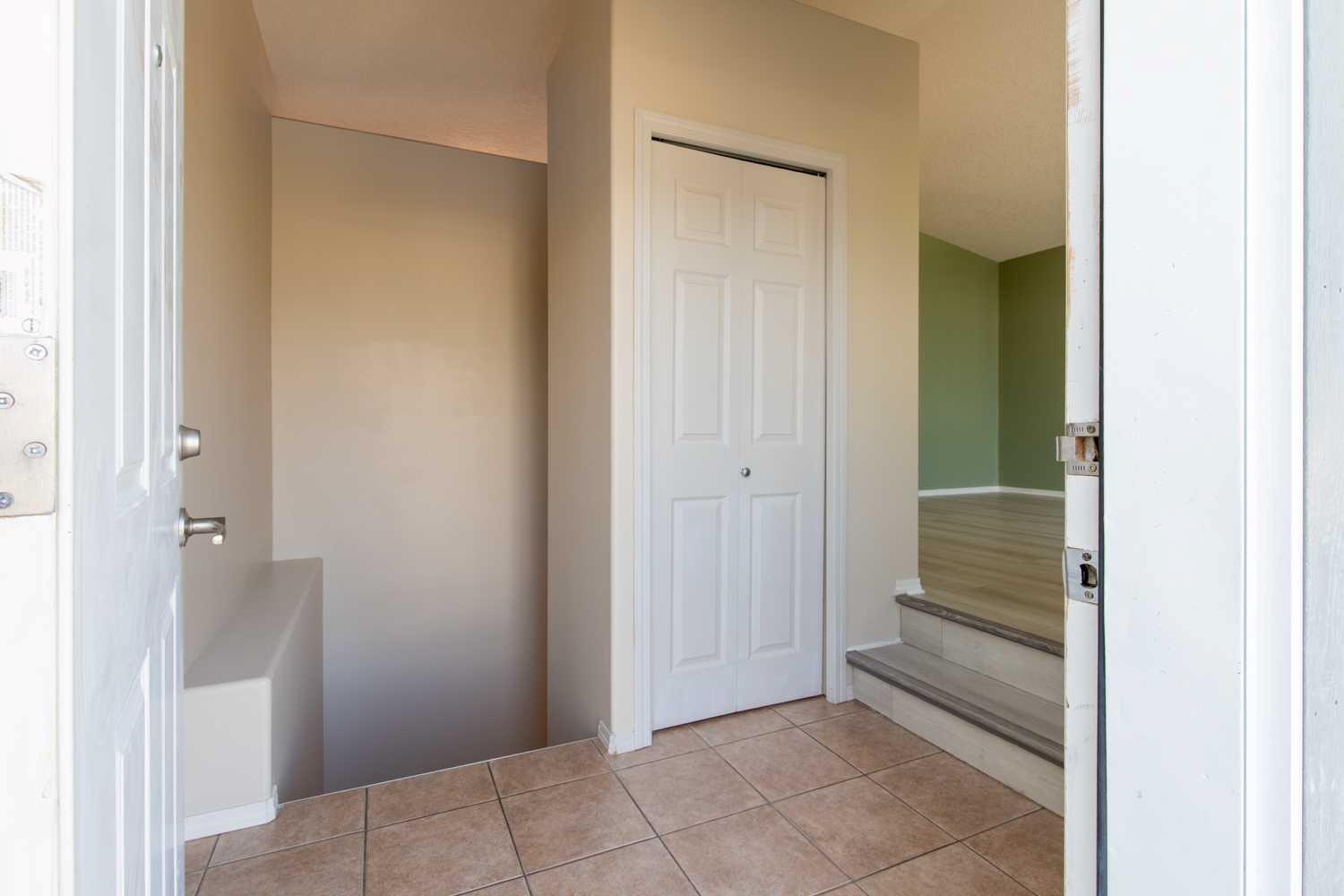 654 Blackfoot Terrace W
