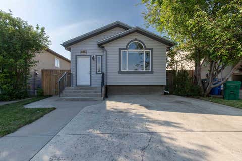 Photo of 654 Blackfoot Terrace W, Lethbridge, AB T1K 7X6 (MLS # A2330914)