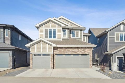 504 Creekrun Lane SW Airdrie AB T4B 5J9