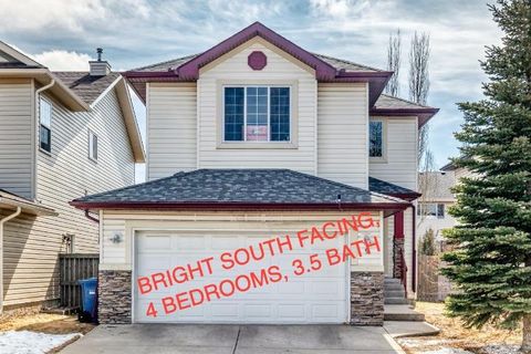 Photo of 9 Somerside Crescent SW, Calgary, AB T2Y 4G8 (MLS # A2297148)