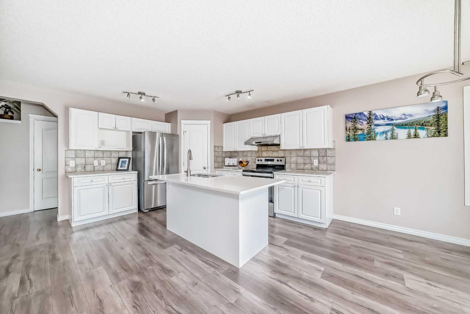 9 Somerside Crescent SW
