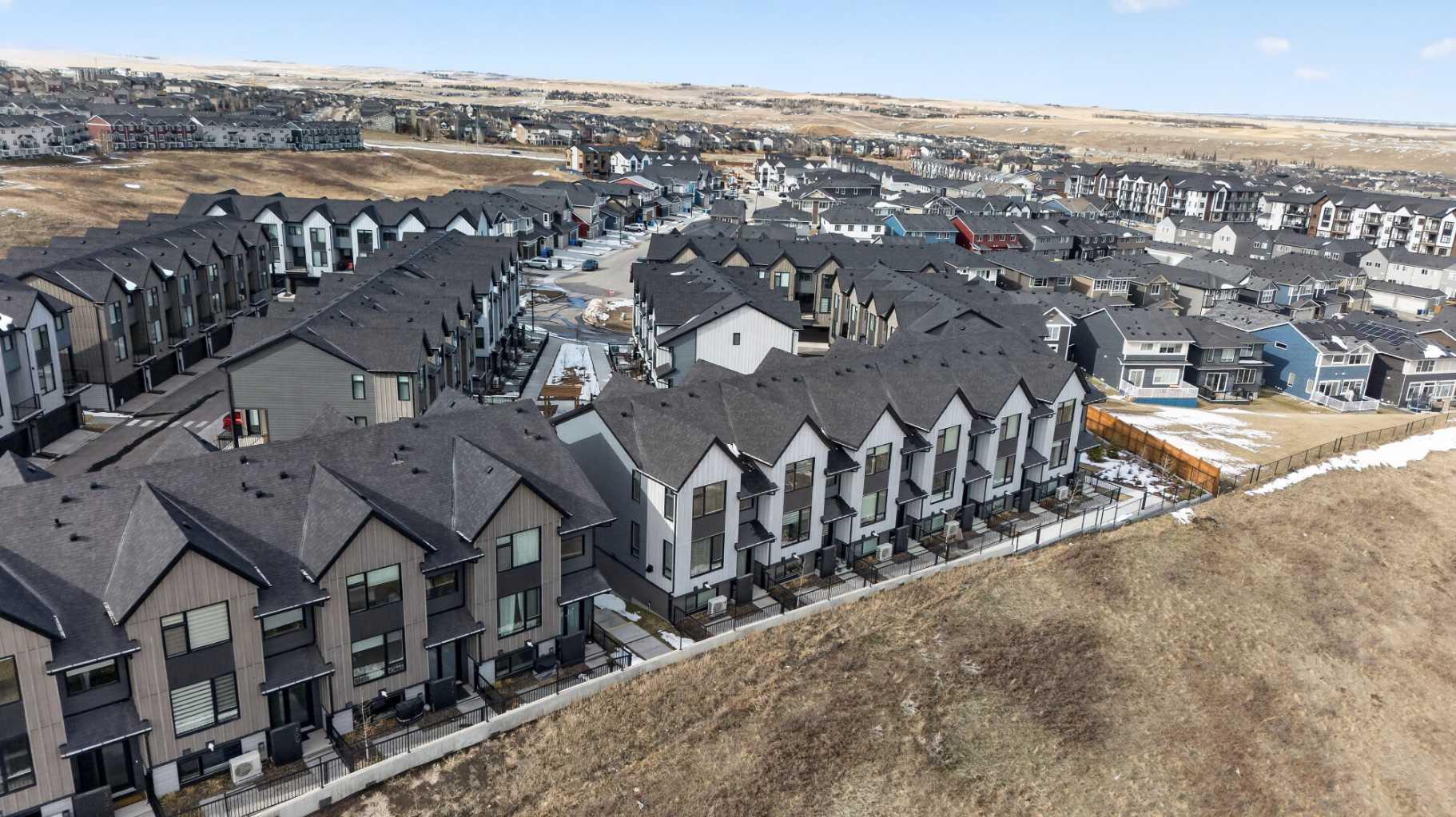 85 Sage Hill Heights NW 319