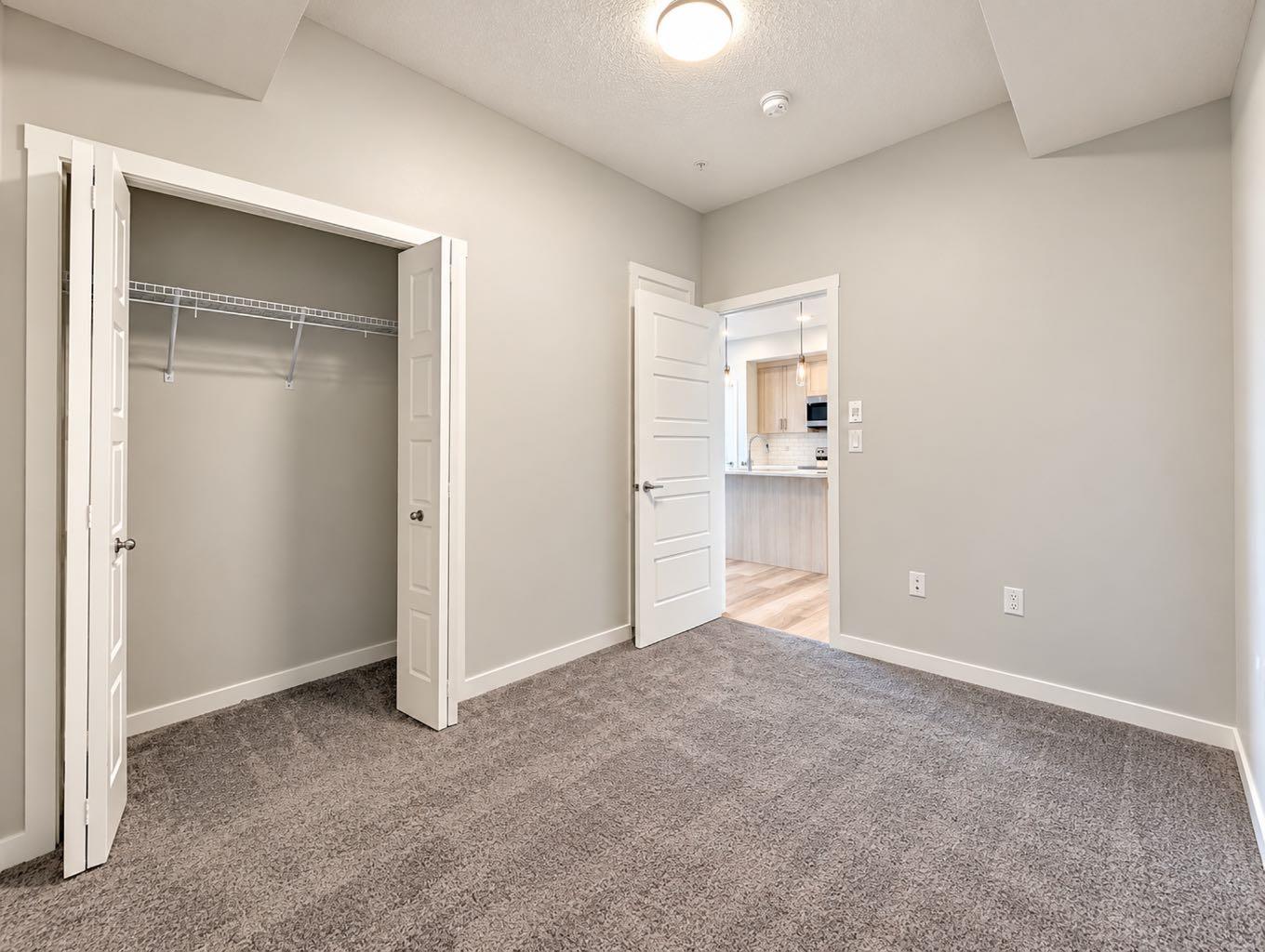 40 Carrington Plaza NW 411