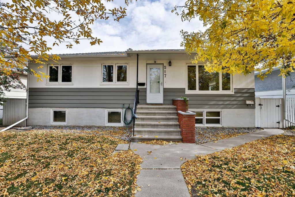 Photo of 517 10 Street N, Lethbridge, AB T1H 2C9 (MLS # A2350649)