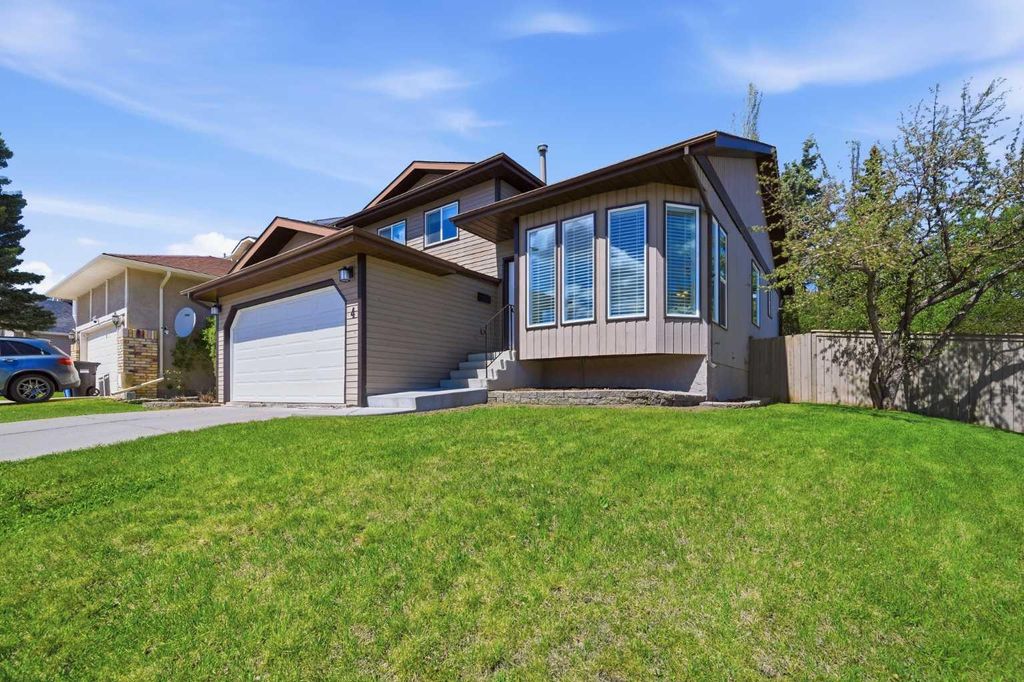 Photo of 4 Woodstock Road SW, Calgary, AB T2W 5V8 (MLS # A2312247)