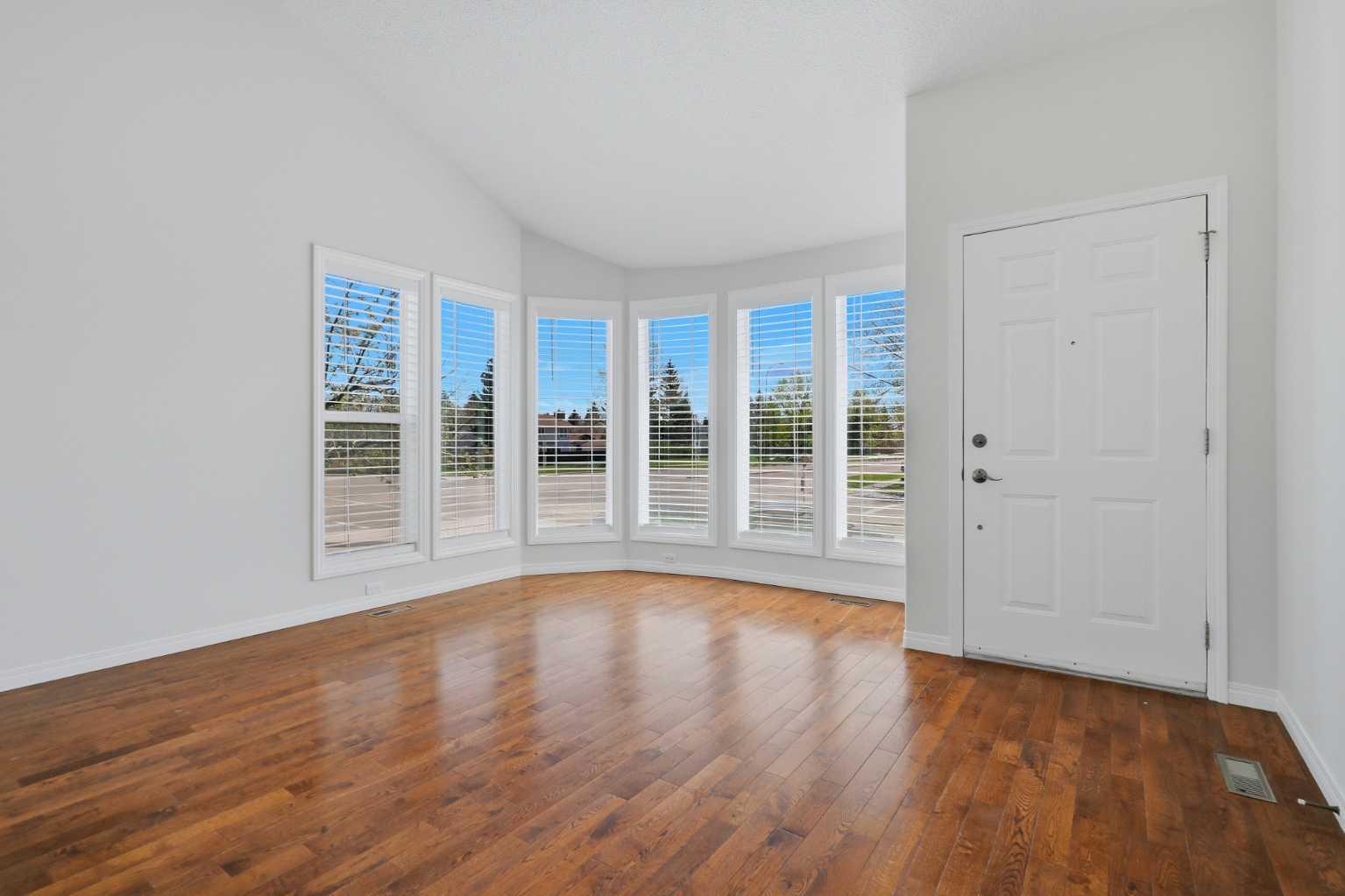 4 Woodstock Road SW