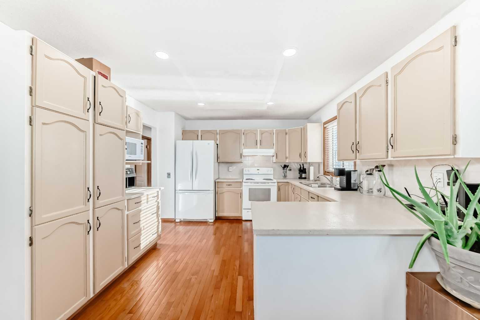 24 West Kerfoot Place