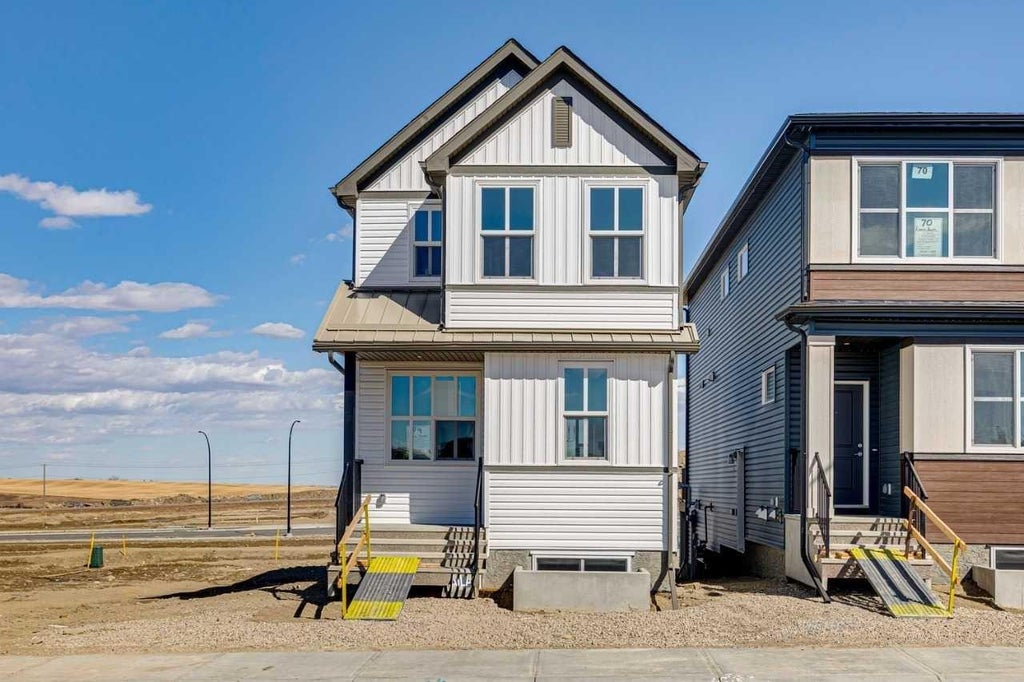 Photo of 74 Lucas Heath NW, Calgary, AB T3P 2Y2 (MLS # A2303606)