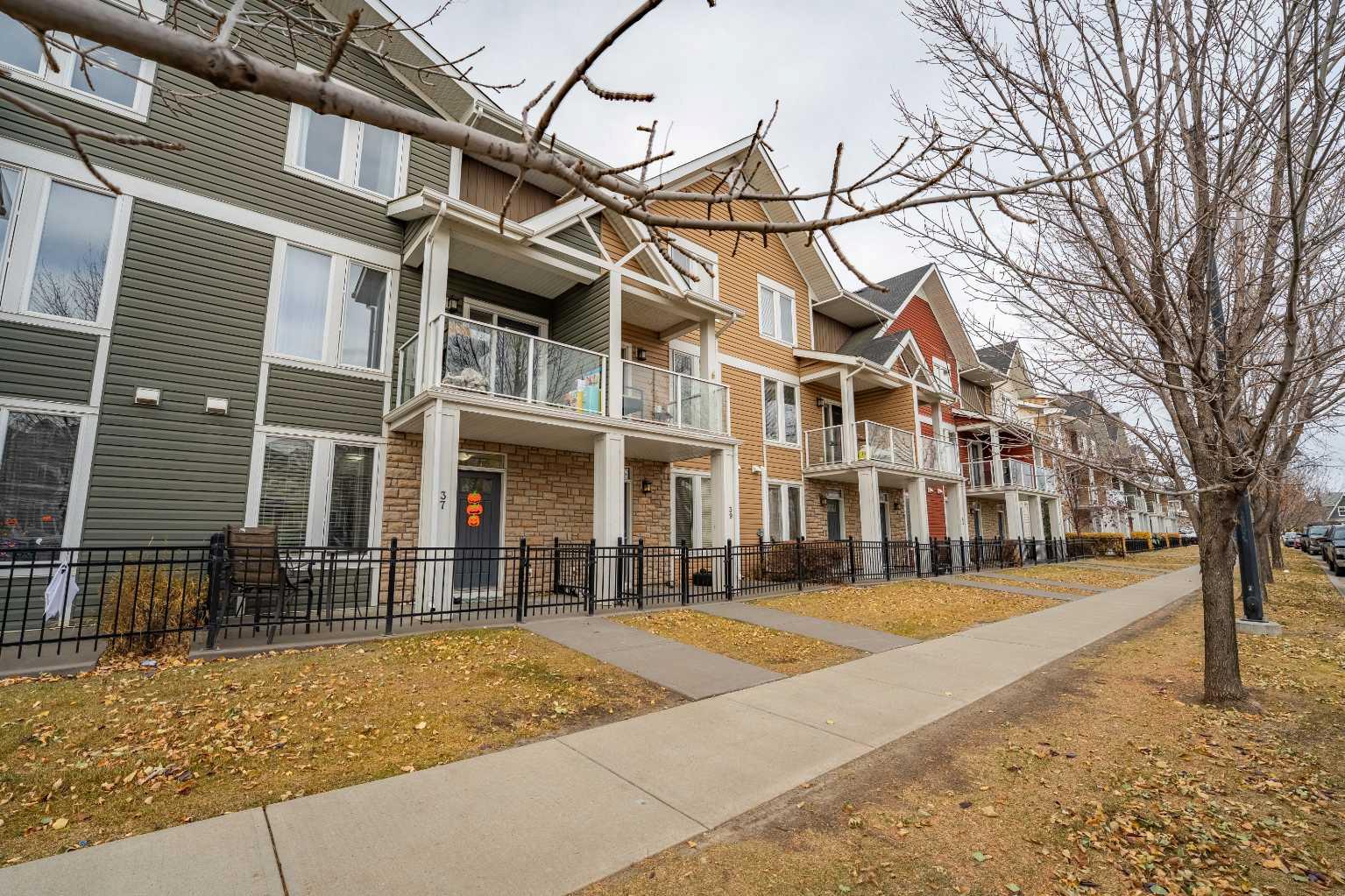 37 Auburn Bay Link SE
