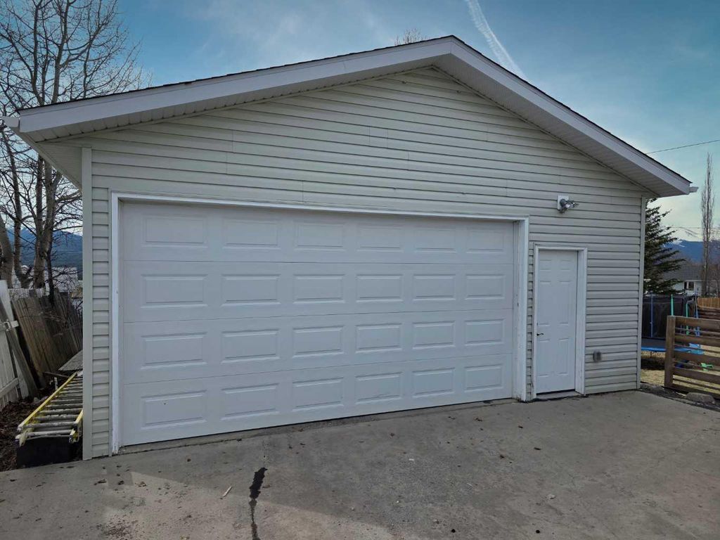 Photo of 10833 99 Avenue, Grande Cache, AB T0E 0Y0 (MLS # A2308859)