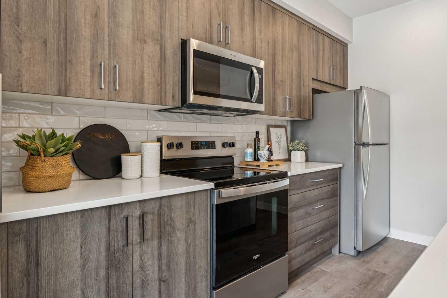 655 Shawnee Square SW 208