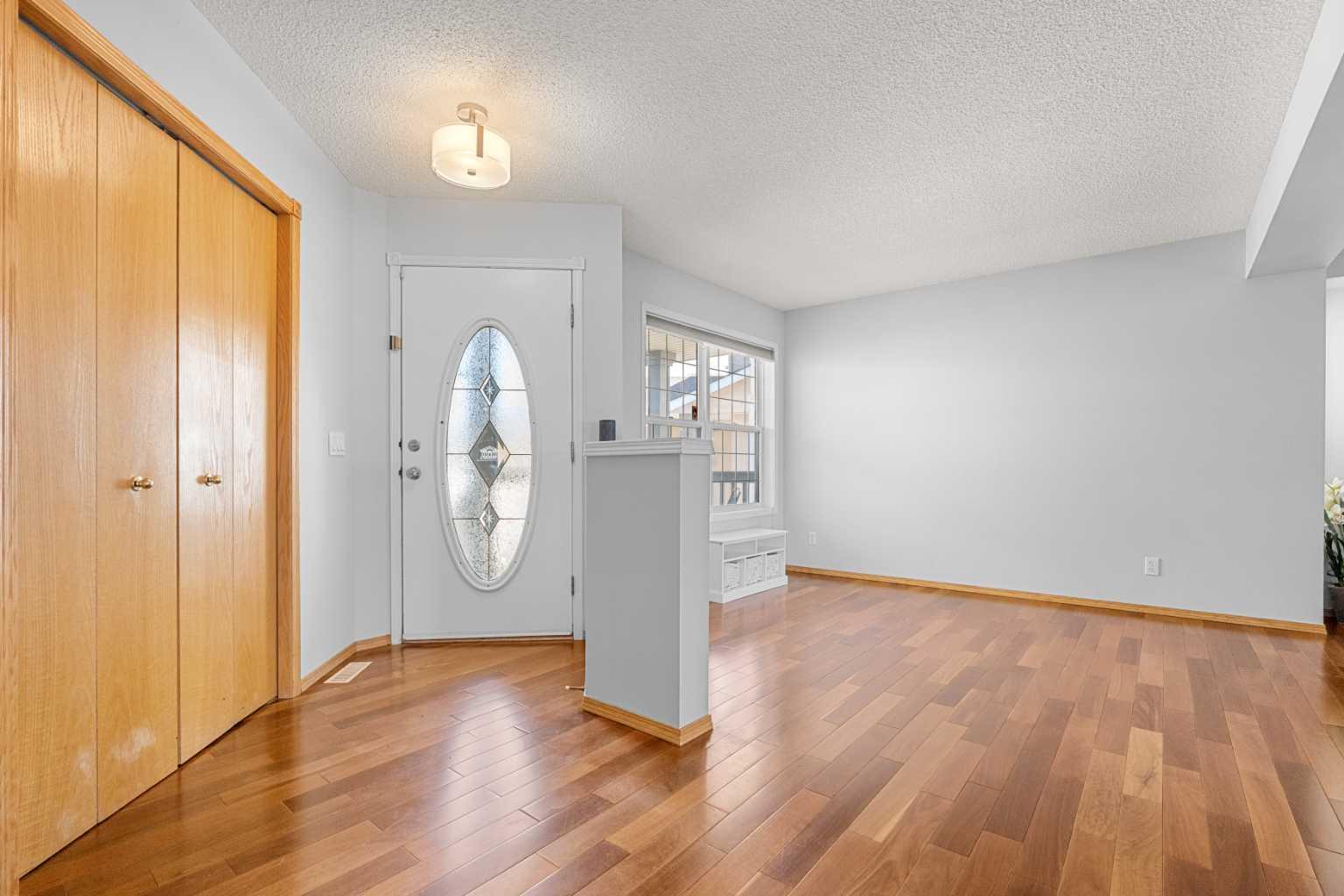 136 Coral Springs Landing NE