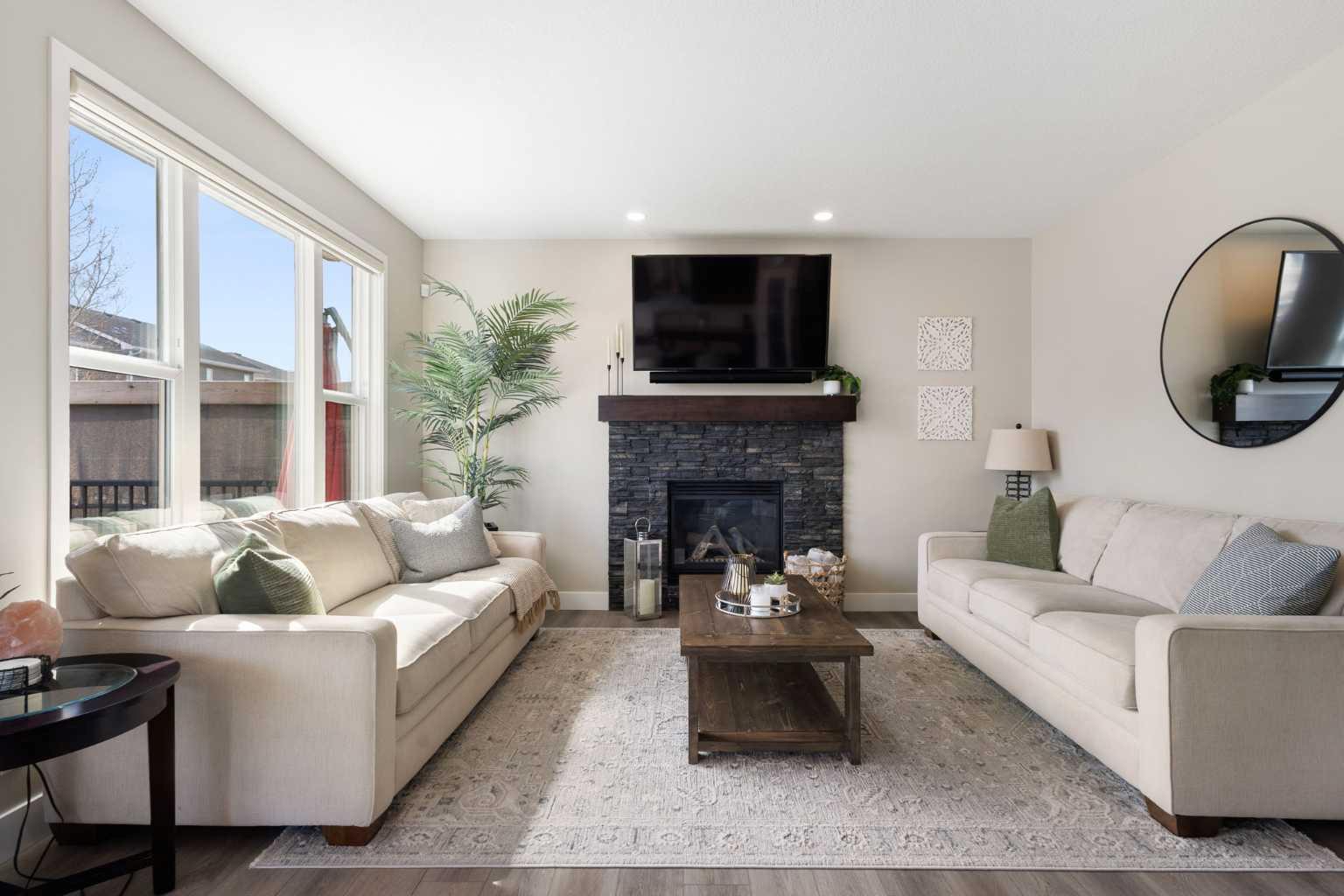 18 Auburn Springs Close SE