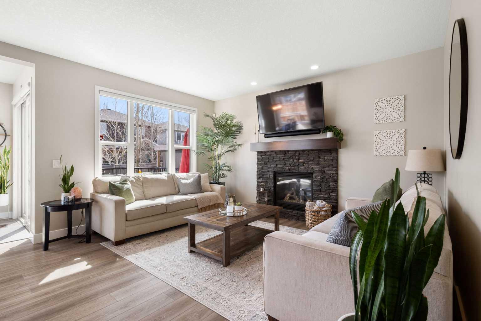 18 Auburn Springs Close SE