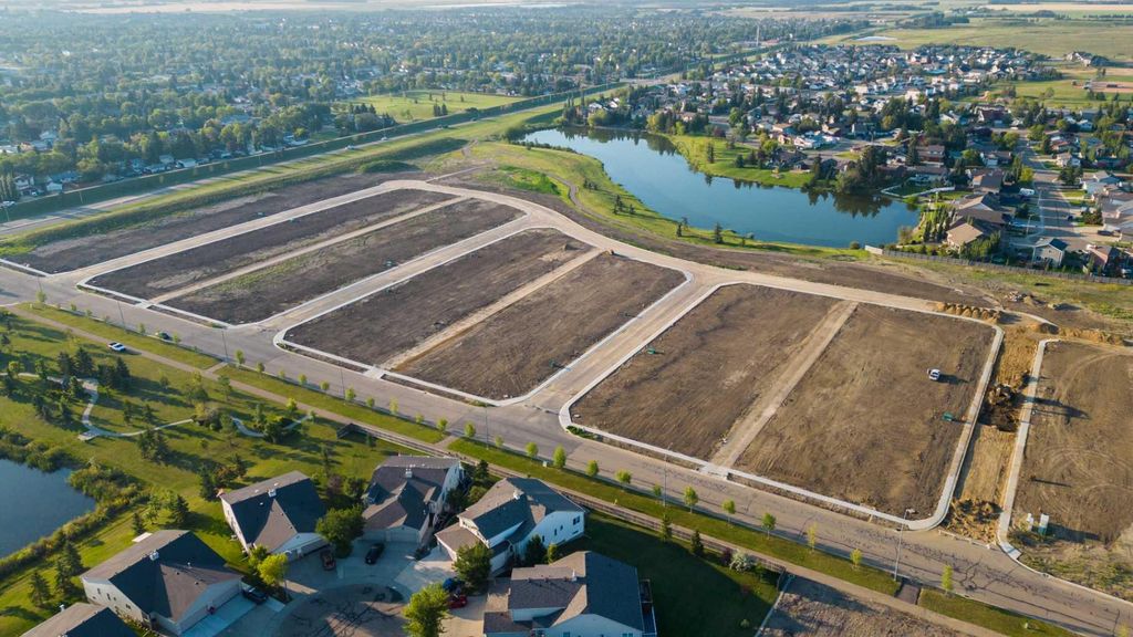 Photo of 4720 68 Street, Camrose, AB T4V 2P7 (MLS # A2016935)