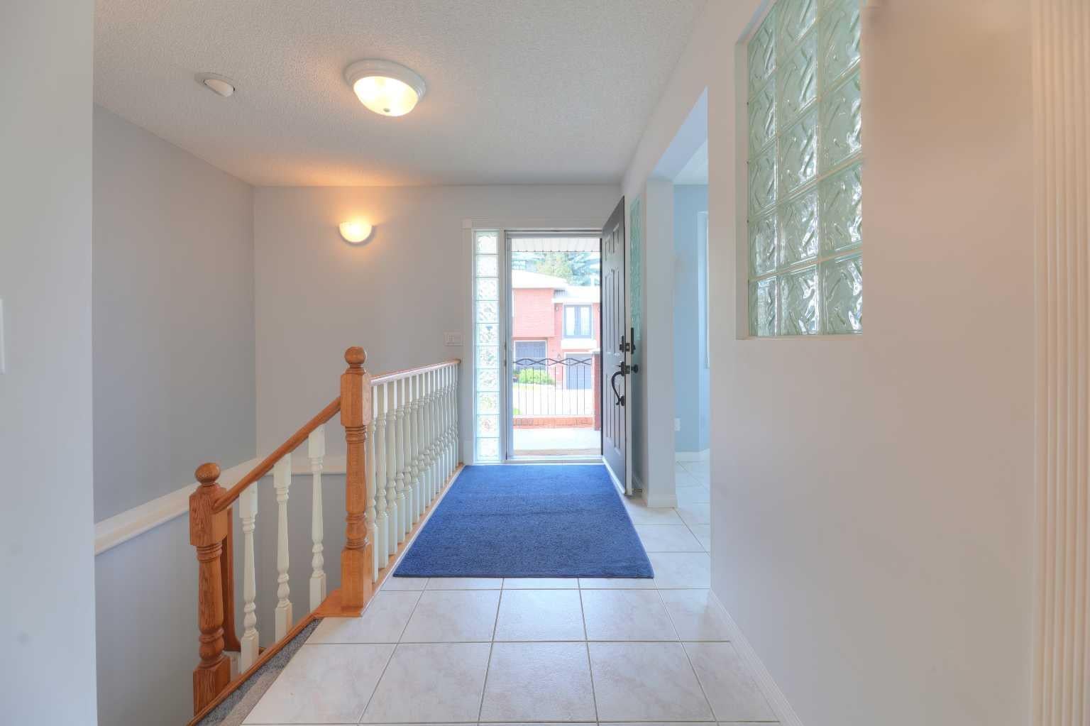 8 Prominence Path SW