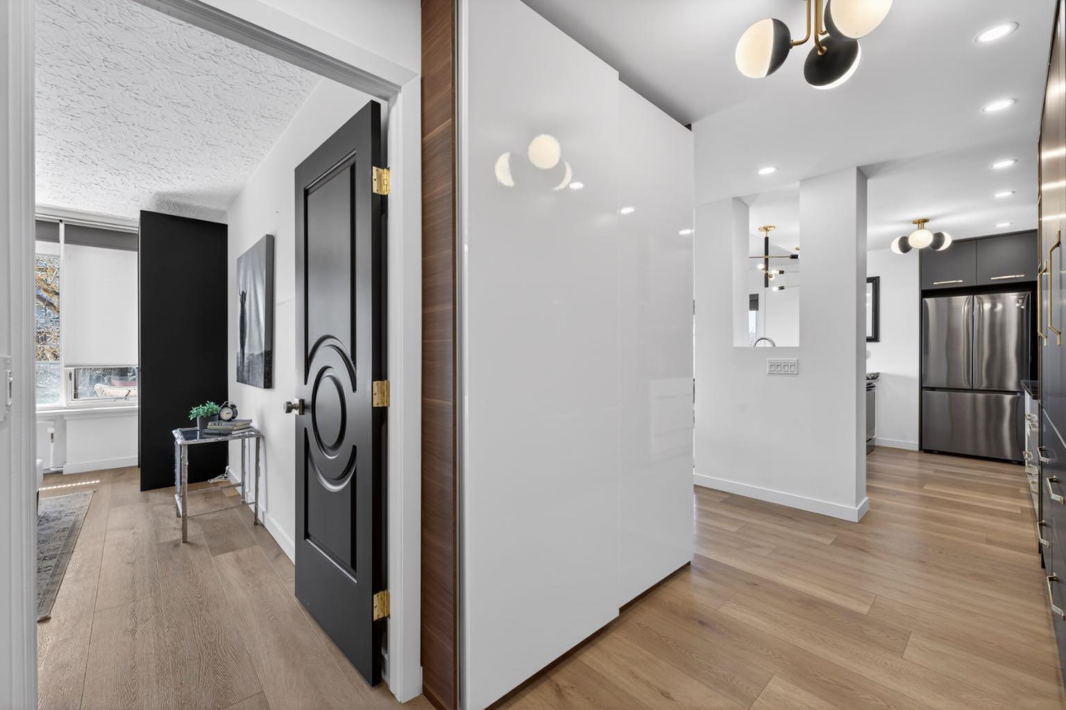 3204 Rideau Place SW 401