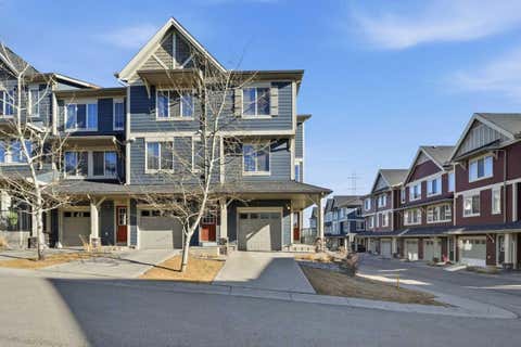 Property photo of 176 Evansview Gardens Nw, Calgary, AB T3p 0l2